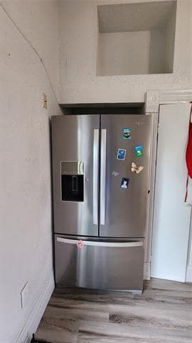 Building Photo - 145 N Kealy Ave