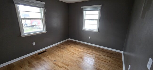 Building Photo - 801 N Ohio St