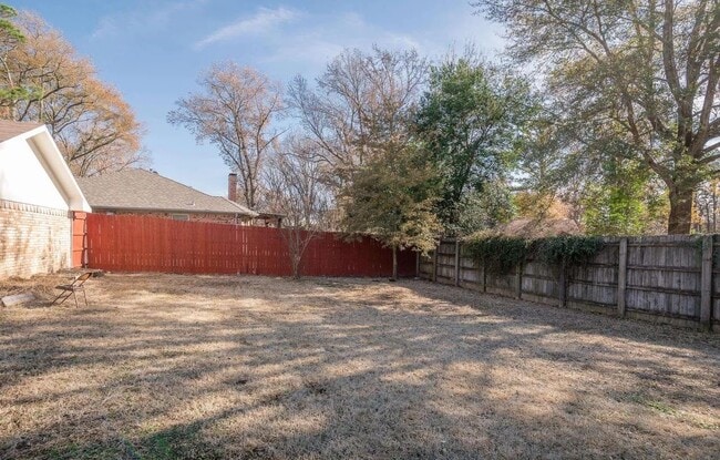 Building Photo - 4800 Gretna Green Ln