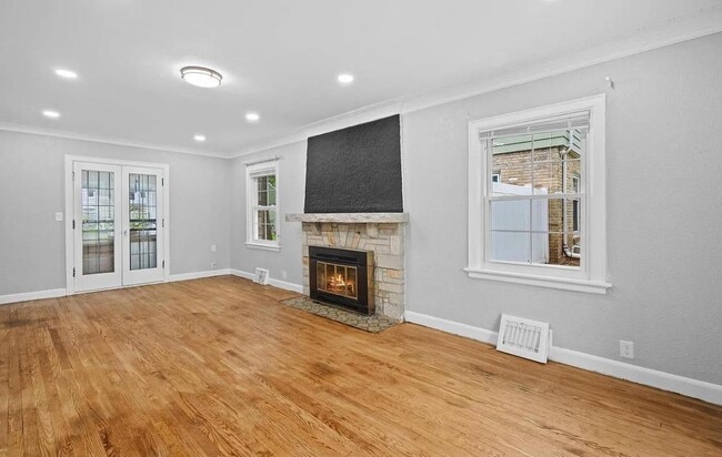 Building Photo - 5680 N 34th St