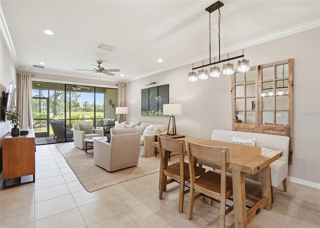 Building Photo - 12720 Sorrento Wy