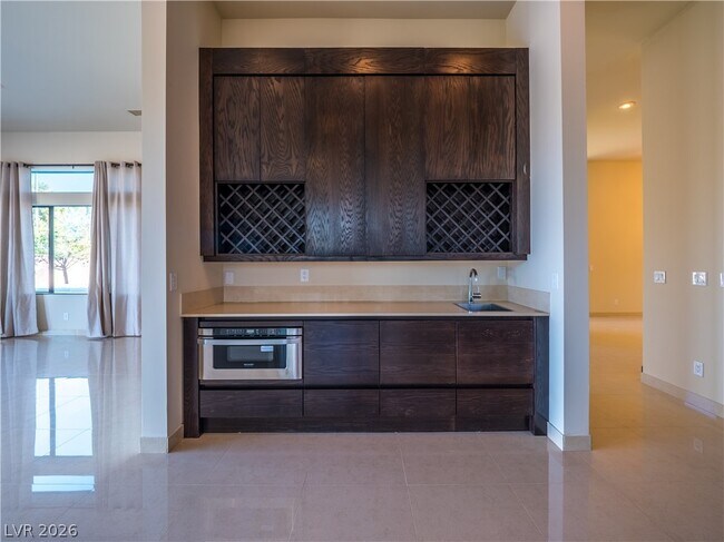 Building Photo - 7426 Yonie Ct