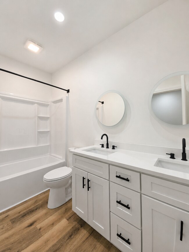 Building Photo - Brand-New 2-Bedroom Home with Modern Finishes in Crossville