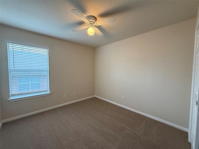 Building Photo - 125 Ashwood S