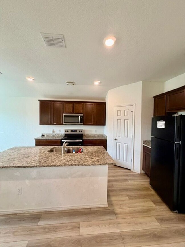 Building Photo - 12516 Tarres Ct.