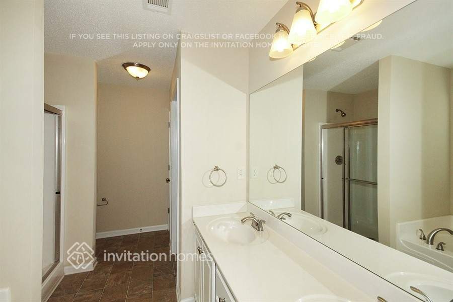 Building Photo - 3921 Village Main St