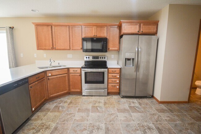 Building Photo - 3 Floor Townhome With Large Yard