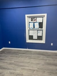 Building Photo - 6 Monponset St