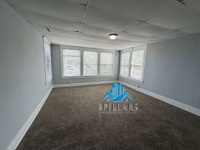 Building Photo - 544 Pennsylvania St
