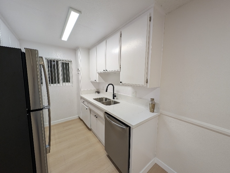 Building Photo - 11007 Hartsook St