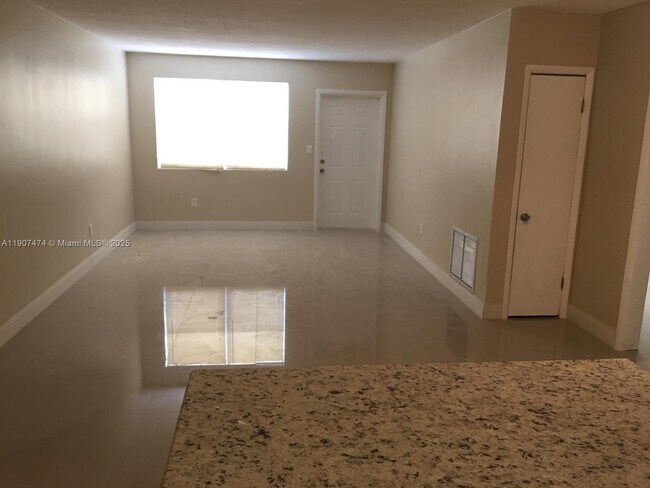 Building Photo - 19134 NW 2nd Ct