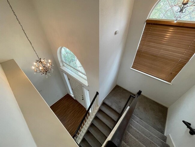 Building Photo - 10520 Dunham Forest Rd