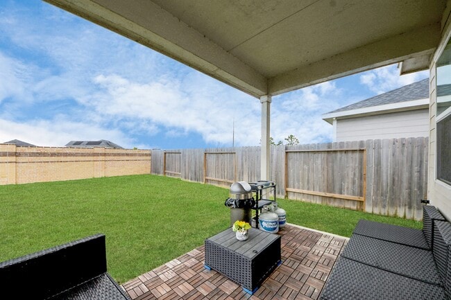 Building Photo - 21630 Heather Elm Dr