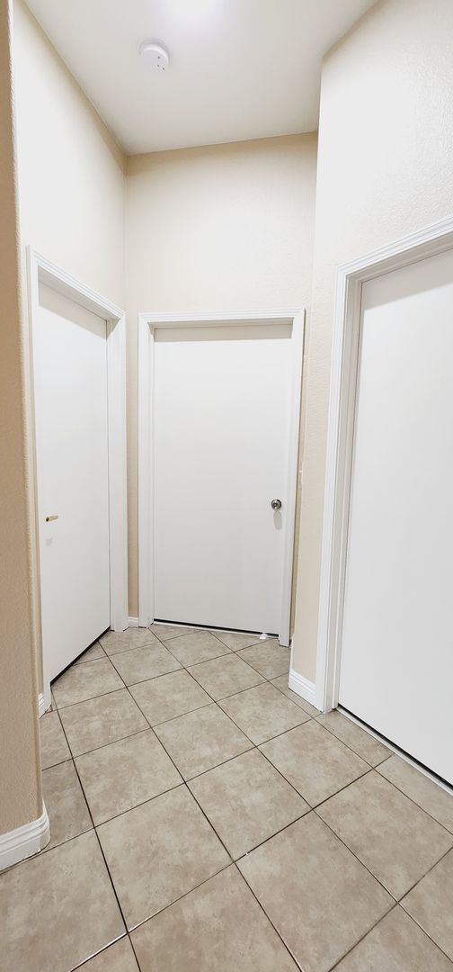 Building Photo - HAVE YOU SEEN THIS???