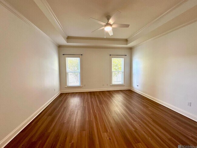 Building Photo - 10723 Hillbrook Ave