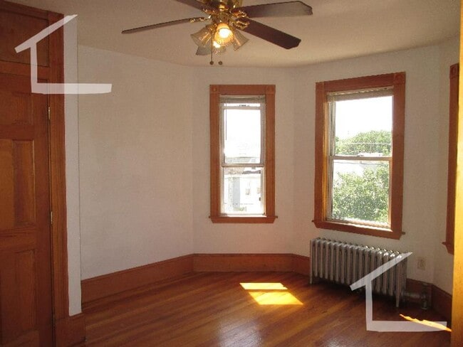 Building Photo - 47 Litchfield St