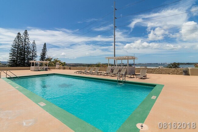 Building Photo - 2 Bed 2 Bath 2 Parking IN PEARL CITY