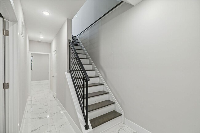 Building Photo - 1845 A St