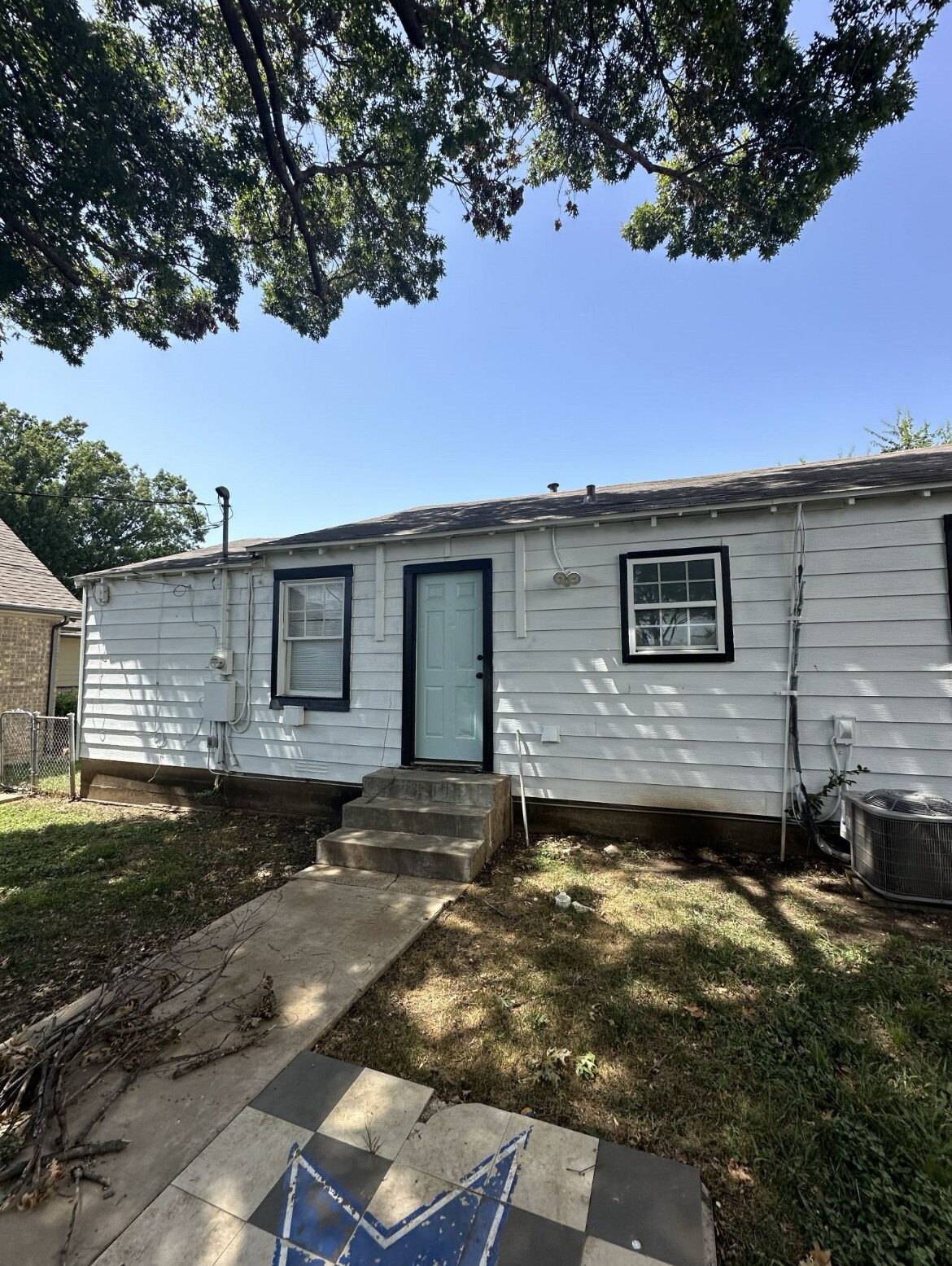 Building Photo - 4622 Stigall Dr