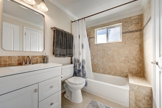 Building Photo - 12737 W Aqueduct Dr