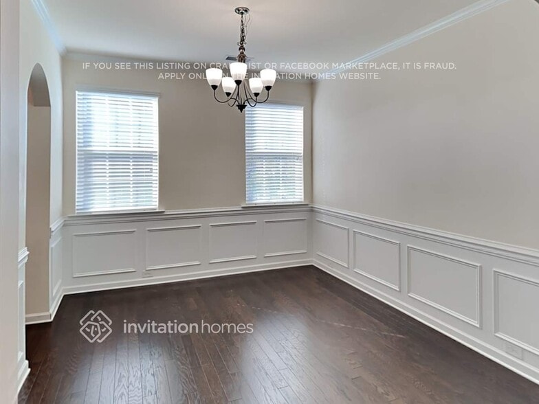 Building Photo - 13422 Hyperion Hills Ln