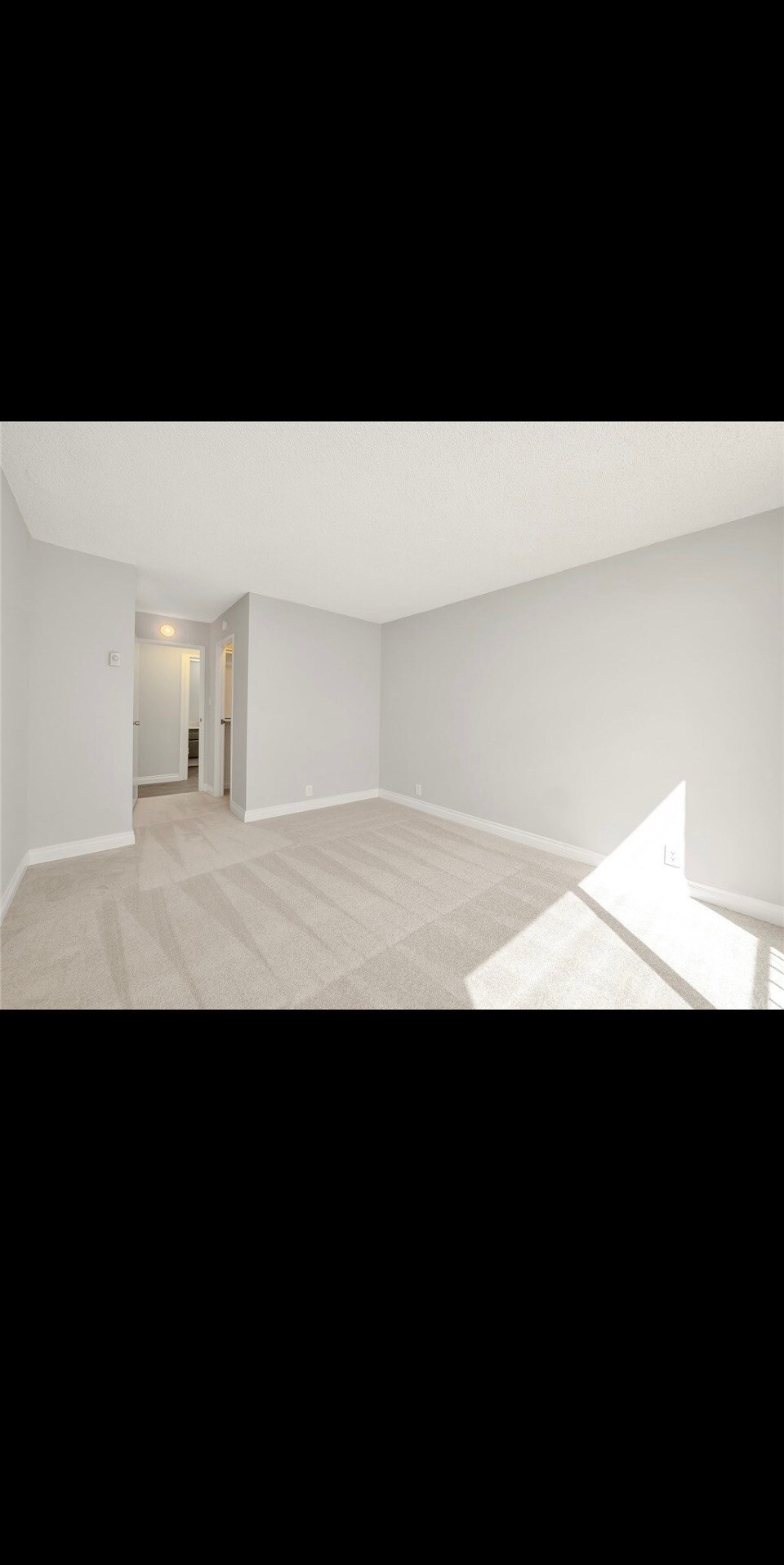 Building Photo - 2601 E Ocean Blvd