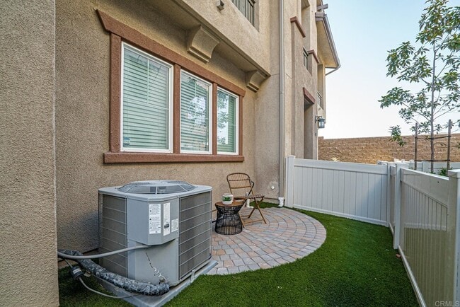Building Photo - 1585 San Alfonso