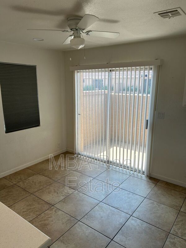 Building Photo - 20236 N 6th Dr