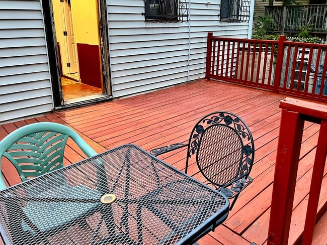 Building Photo - Modern 1-Bed in Mission Hill — All Utilities & WiFi Included!