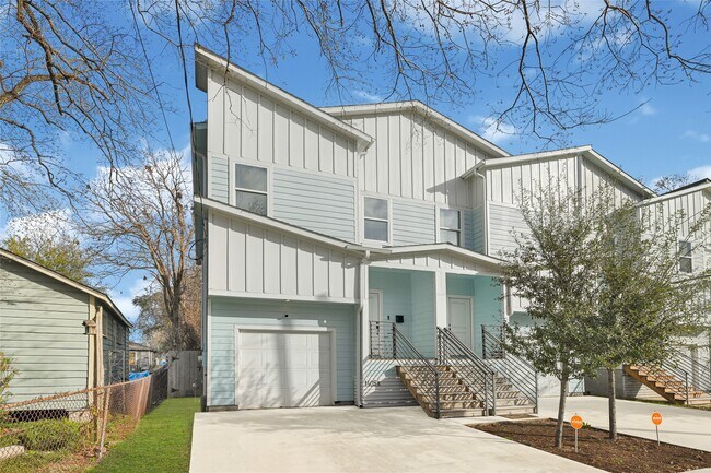 Building Photo - 1405 E 33rd St