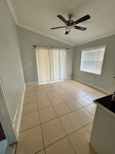 Building Photo - 4616 28th St SW