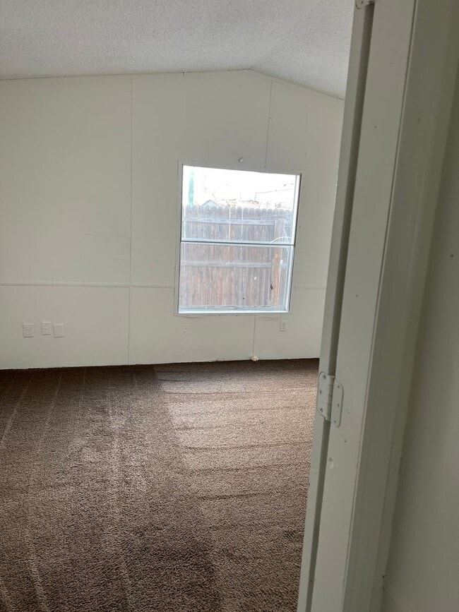 Building Photo - Welcome to the charming Riverdale Farms subdivision in Thornton, CO, where a delightful 3-bedroom...