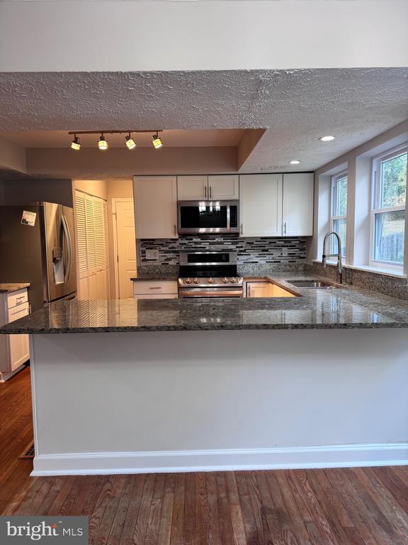 Building Photo - 915 Cypress Point Cir