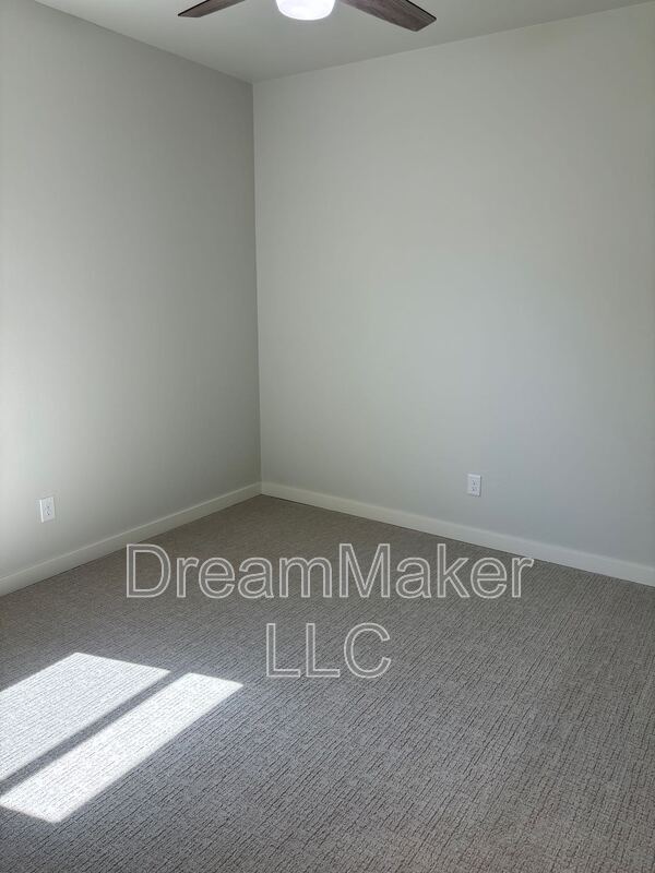 Building Photo - 1028 Varenna Ln