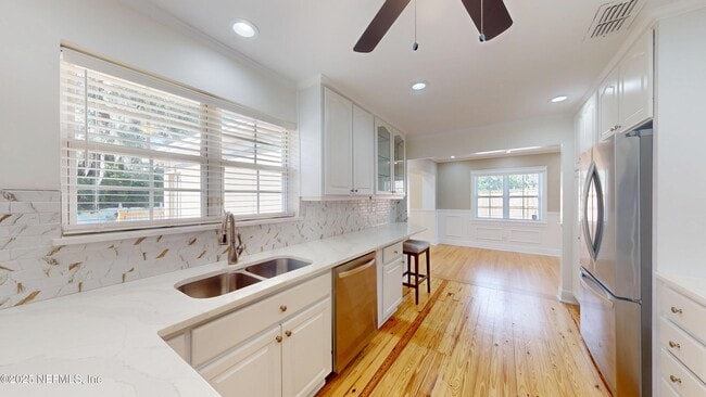 Building Photo - 1455 Riverbirch Ln