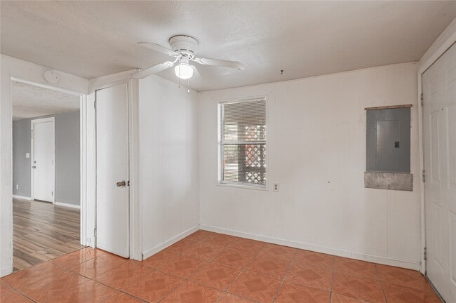 Building Photo - 1417 23rd St