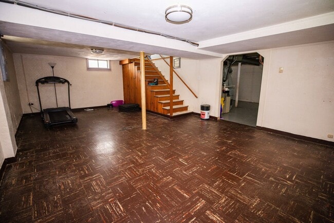 Building Photo - Beautifully updated two bedroom home in We...