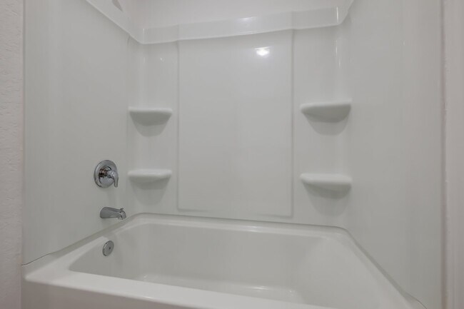 Building Photo - Stunning New 4-Bedroom Home with Upgrades in Mission del Lago.