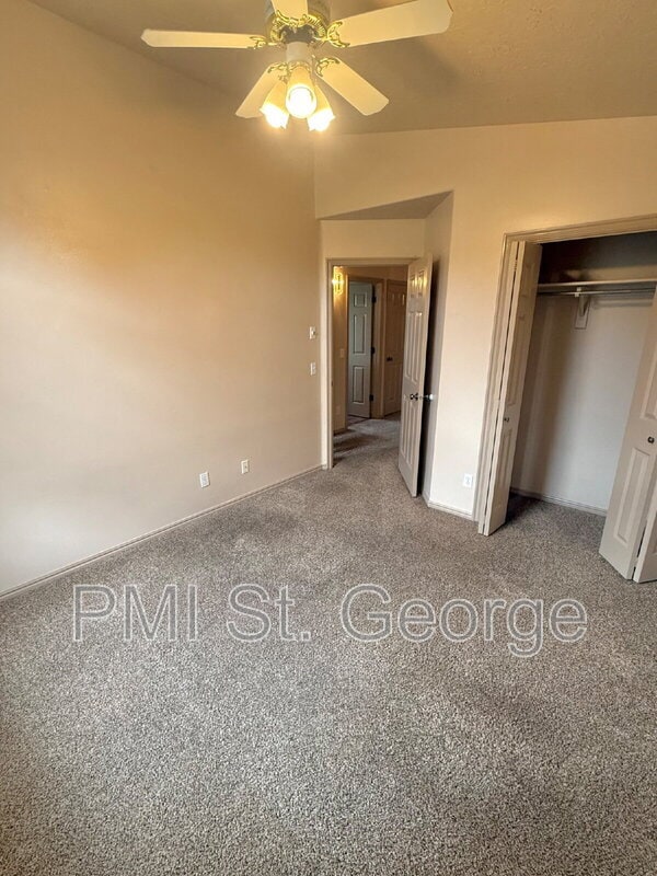 Building Photo - 1569 Tamarisk Dr