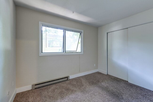 Building Photo - 2311 Spruce St