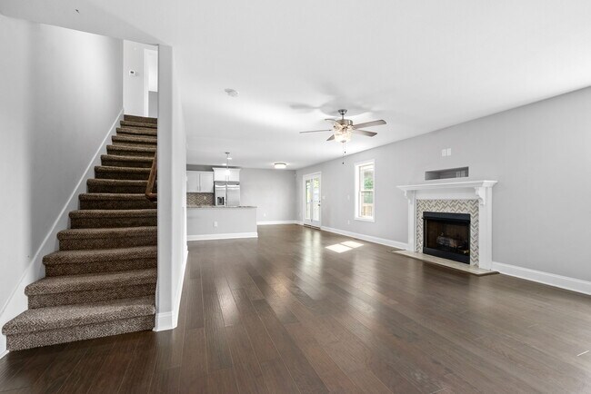 Building Photo - 3482 Southwood Dr