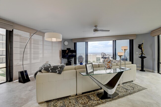 Building Photo - 2155 S Ocean Blvd