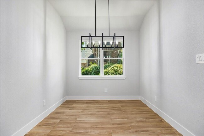 Building Photo - 14203 Sandalfoot St