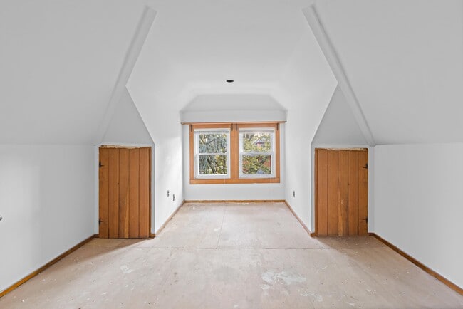 Building Photo - 322 78th St