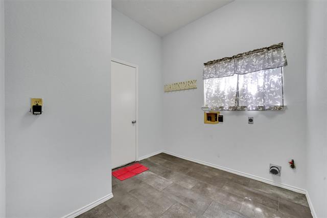 Building Photo - 1715 Lordsburg Dr