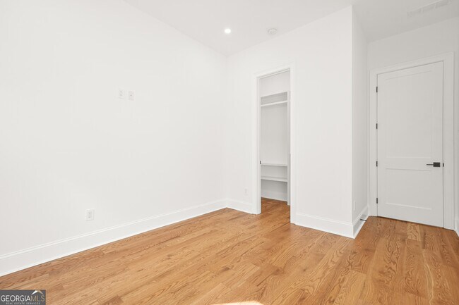 Building Photo - 1525 Tapestry Ridge SE