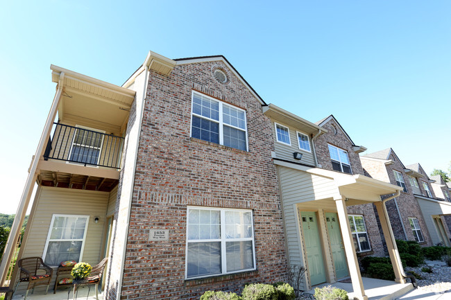 Building Photo - Pinebrook & Library Park Apartments