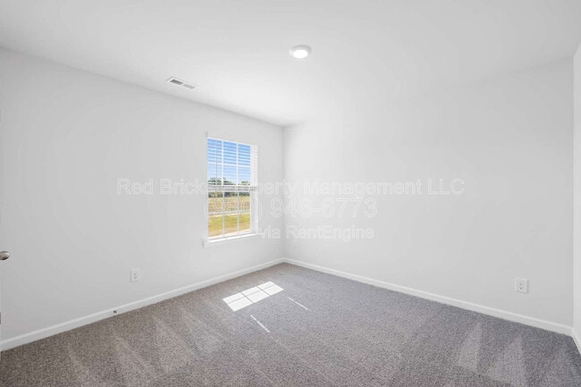 Building Photo - 1837 Vanderlyn St