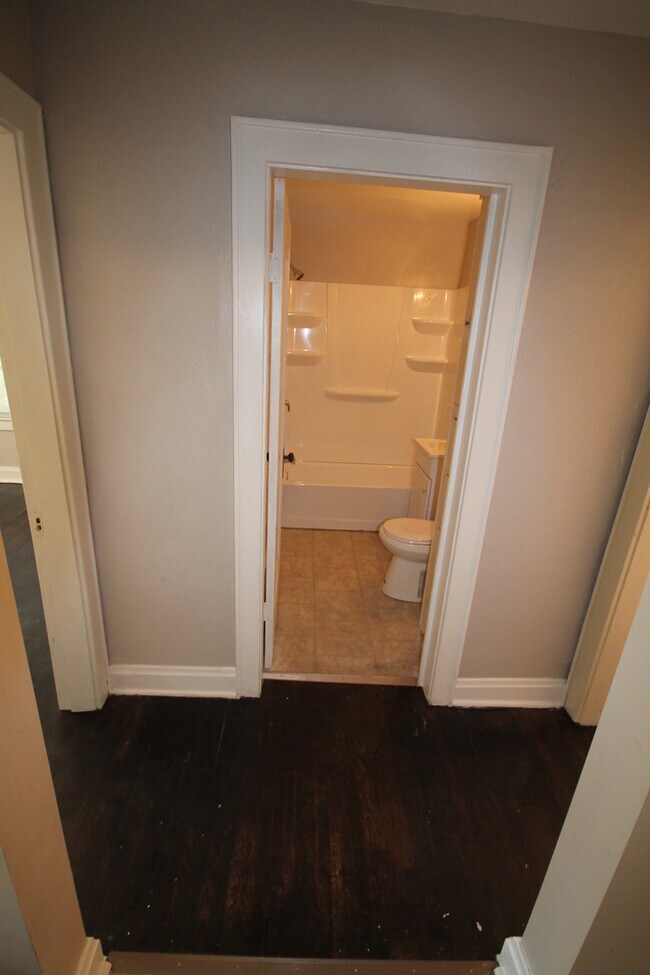 Building Photo - 356 Cliffside Dr