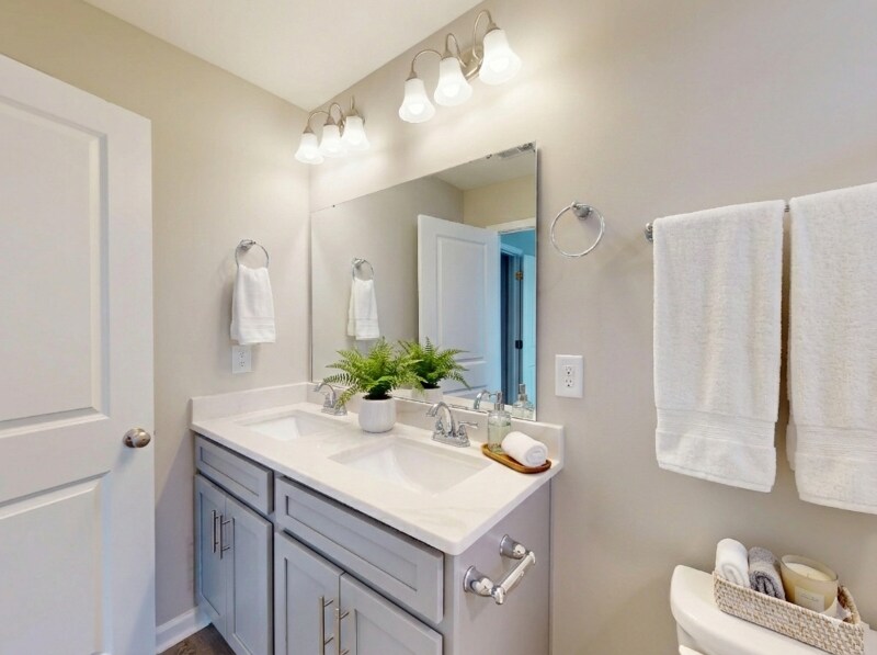 Building Photo - 1302 Champions Rst Rd